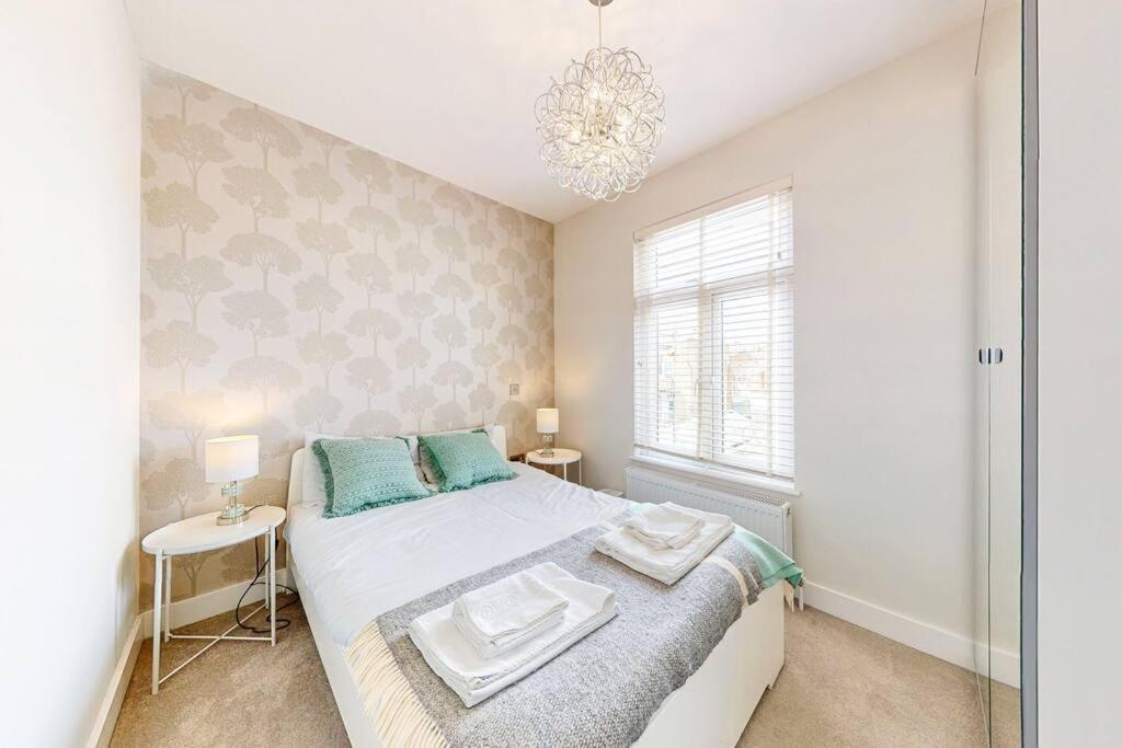 Вилла Stylish 2Bed2Bath Flat 4Min From Tube Station Лондон Экстерьер фото